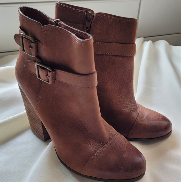 Lucky Brand Laureen Brown Leather Heeled Ankle Booties Side Zipper Size 10 M - Picture 2 of 9